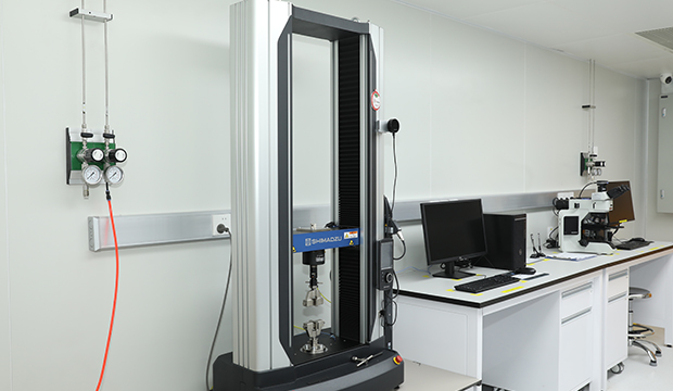 Universal Testing Machine